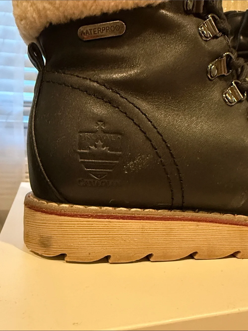 Royal Canadian Lethbridge Black Leather   Shearling Cuff Winter Boot Size 7